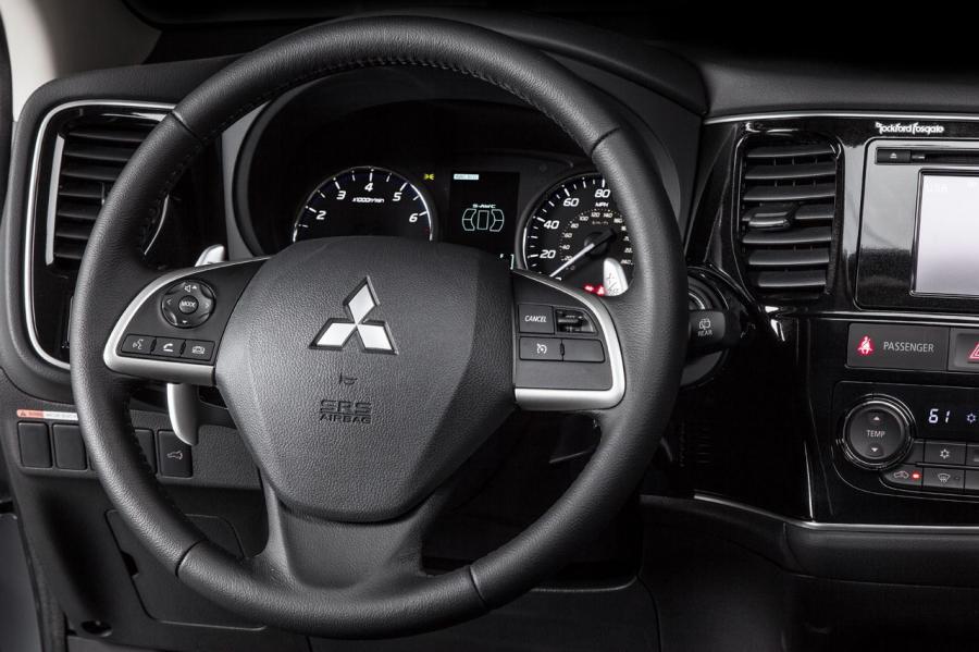  Mitsubishi Outlander 2014 года  (фото 74 из 136)